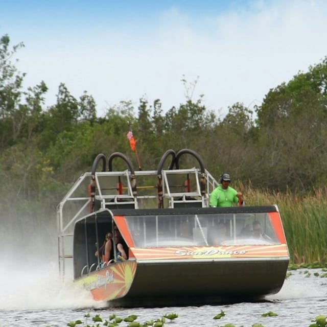 Everglades 60 min Airboat & Wildlife Show & Roundtrip Transport from Miami - Photo 1 of 4